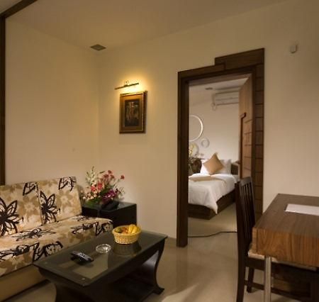 The Nines Business Hotel Бангалор Номер фото