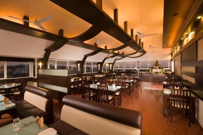 The Nines Business Hotel Бангалор Номер фото