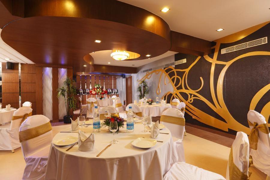 The Nines Business Hotel Бангалор Номер фото