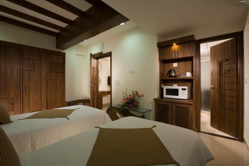 The Nines Business Hotel Бангалор Номер фото