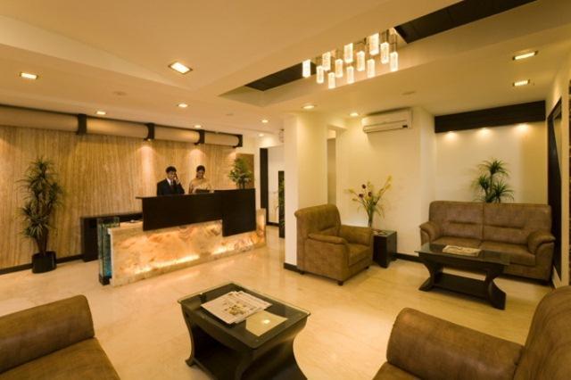 The Nines Business Hotel Бангалор Интерьер фото